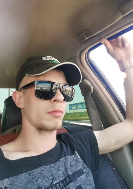 Александр из Якутска, ищу на сайте знакомства на одну ночь