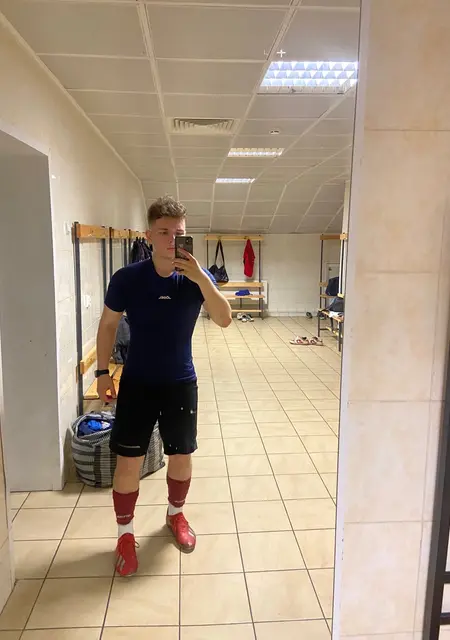 Влад из Рязани, ищу на сайте знакомства на одну ночь