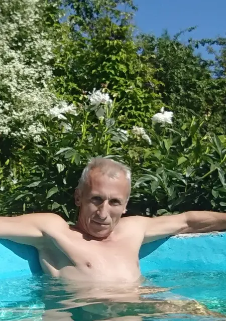 Vlad из Витебска, мне 53, познакомлюсь для приятного времяпровождения