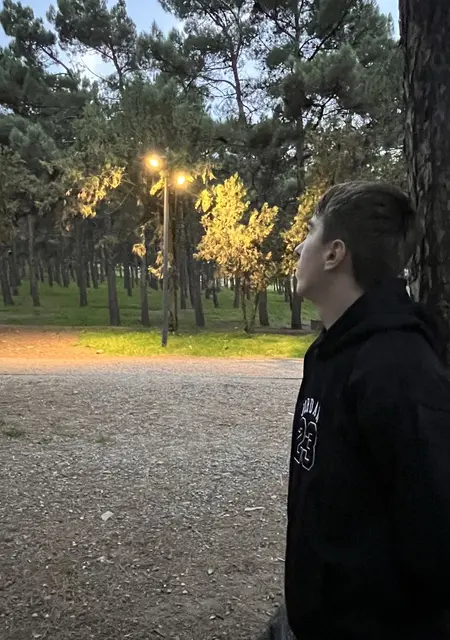 Я Али, 18, из Ставрополя, ищу знакомства на одну ночь