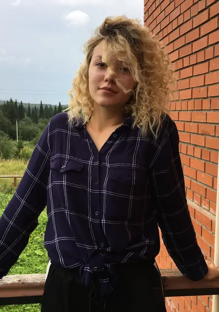 Я Полина, 25, из Ставрополя, ищу знакомства на одну ночь