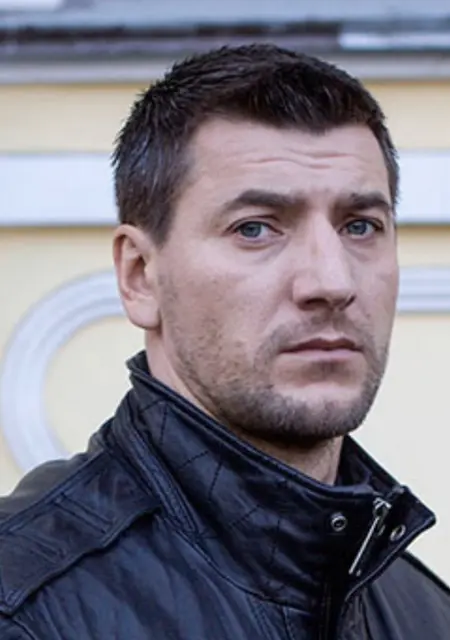 Я Колян, 43, знакомлюсь без обязательств в Казани