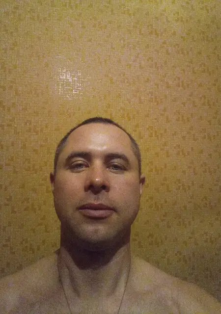 Я Андрей, 42, из Новочеркасска, ищу знакомства на одну ночь