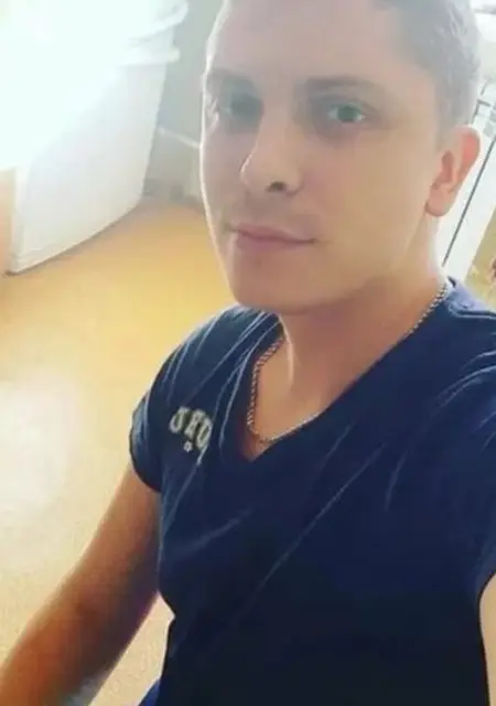 Никита из Сыктывкара, ищу на сайте знакомства на одну ночь