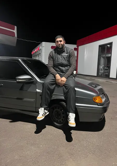 Я Albert, 27, из Волгодонска, ищу знакомства без обязательств