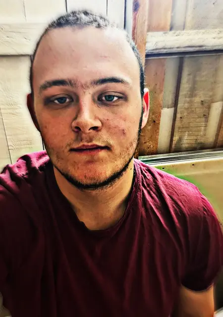 Богдан из Майкопа, мне 20, познакомлюсь для вирта