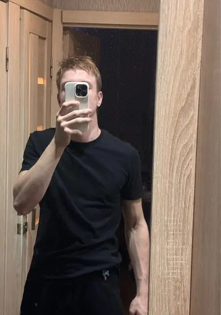 Кирилл из Стерлитамака, мне 18, познакомлюсь на одну ночь