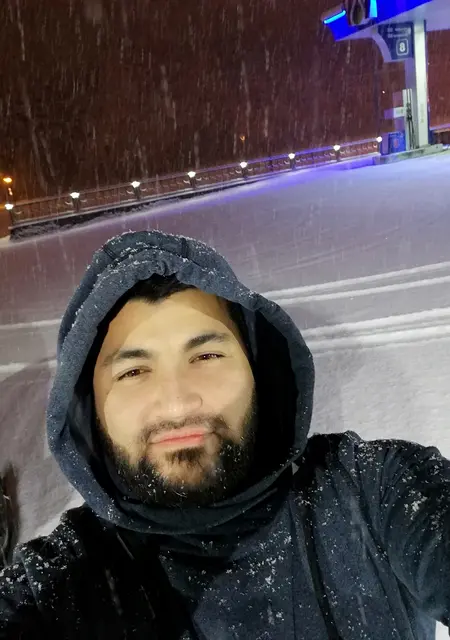 Дин из Перми, ищу на сайте знакомства на одну ночь