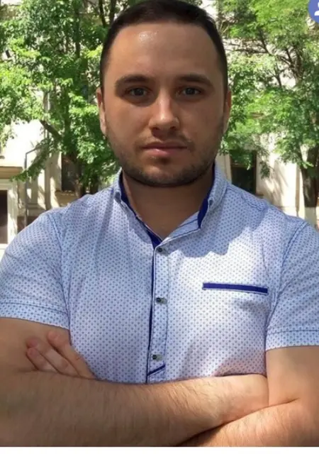 Максим из Херсона, ищу на сайте знакомства без обязательств