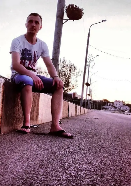 Я Сергей, 29, из Старого Оскола, ищу знакомства без обязательств