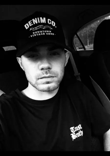 Андрей из Дальнереченска, ищу на сайте приятное времяпровождение