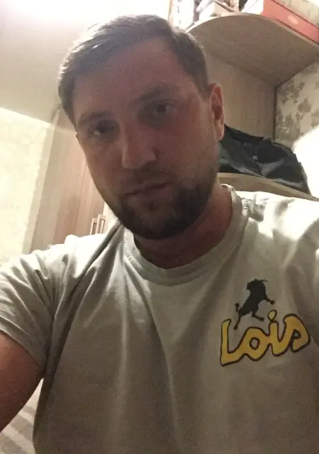 Я Лев, 36, из Рубцовска, ищу знакомства на одну ночь