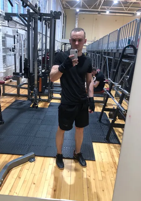 Денис из Старого Оскола, ищу на сайте дружбу