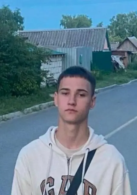 Денис из Саратова, ищу на сайте знакомства на одну ночь