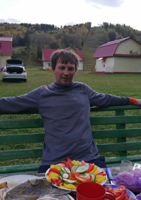 Я Денис, 47, знакомлюсь для совместных путешествий в Белове