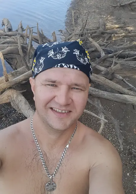 Александр из Березников, ищу на сайте знакомства на одну ночь