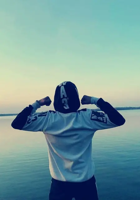 Владимир из Томска, мне 21, познакомлюсь на одну ночь