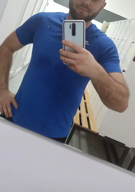 Я Дима, 37 років з Хмельницького, шукаю знайомство для спілкування