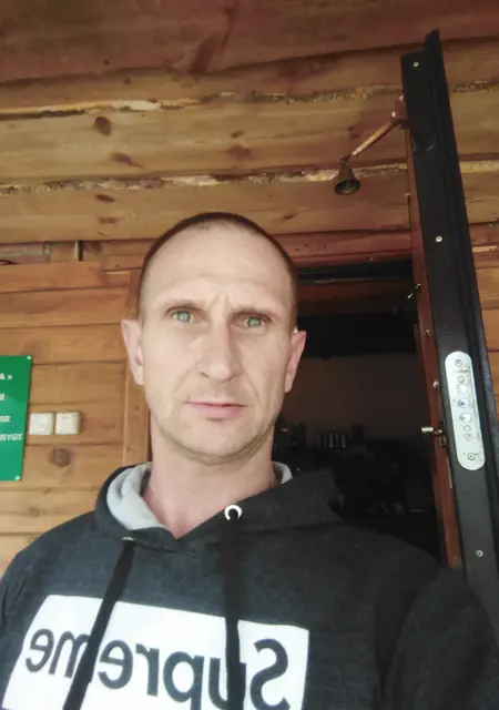 Я Иван, 46, из Новоорска, ищу знакомство для вирта