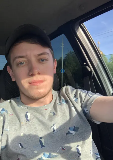 Александр из Сургута, мне 28, познакомлюсь для общения