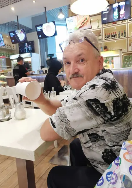 Антон из Конакова, ищу на сайте знакомства на одну ночь