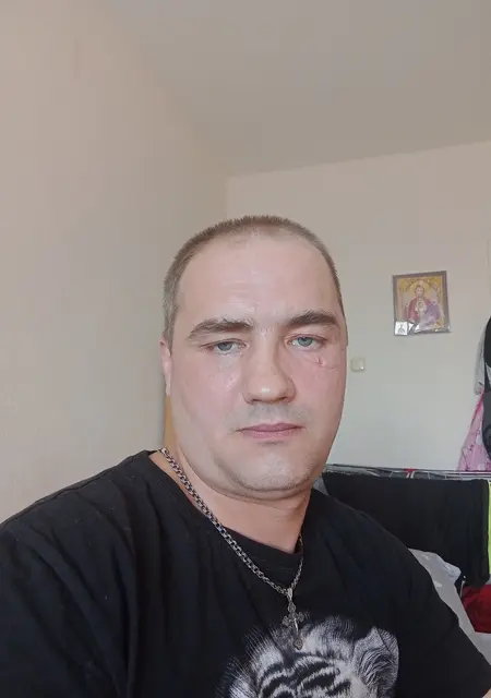 Я Кирилл, 39, из Северодвинска, ищу знакомства на одну ночь
