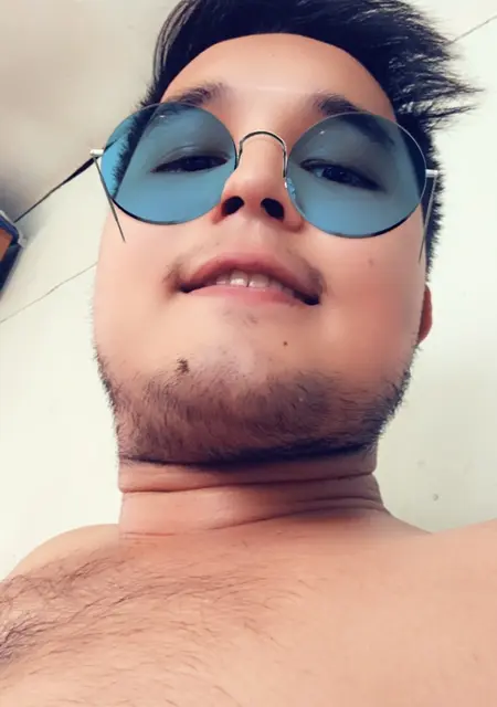 Артур из Новочеркасска, ищу на сайте дружбу