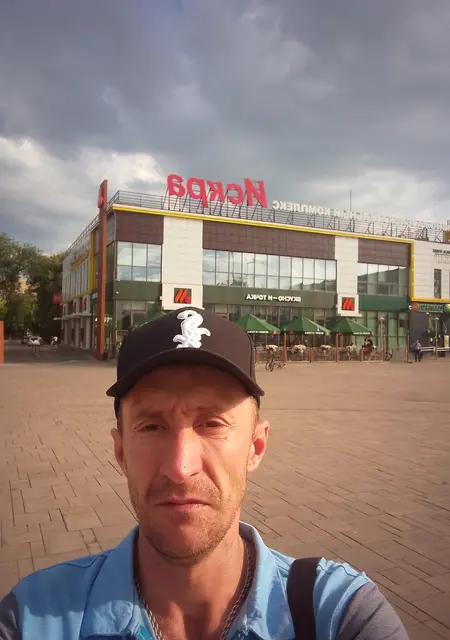 Я Альберт, 39, из Стерлитамака, ищу знакомство для приятного времяпровождения