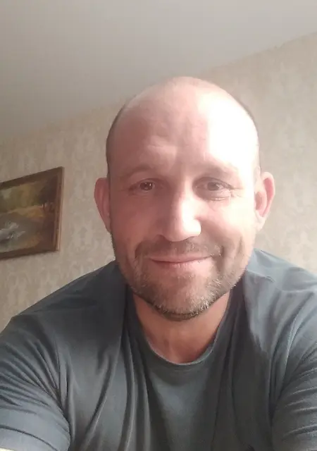 Игорь из Чебоксар, ищу на сайте знакомства на одну ночь