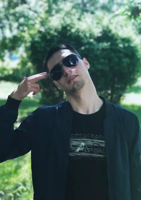 Адам из Пензы, мне 27, познакомлюсь без обязательств