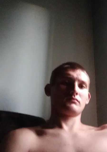 Александр из Якутска, ищу на сайте знакомства на одну ночь