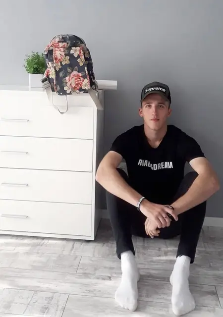 Женя из Кривого Рога, ищу на сайте совместные путешествия