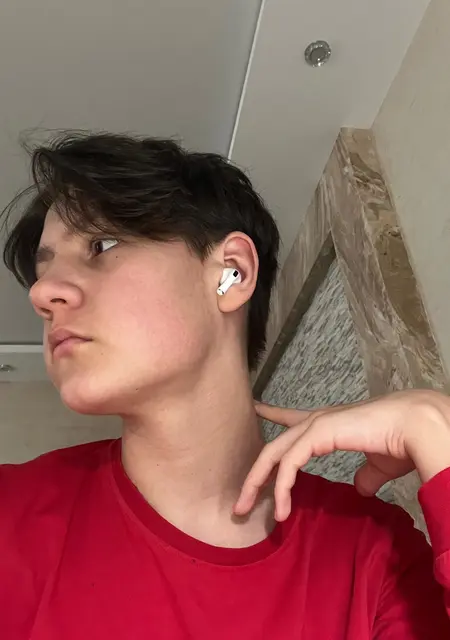 Олег из Ессентуков, мне 19, познакомлюсь на одну ночь