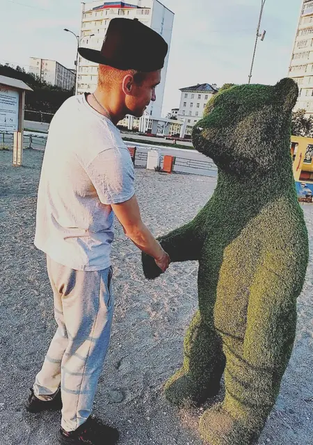 Я Максим, 27, из Мурманска, ищу знакомства без обязательств
