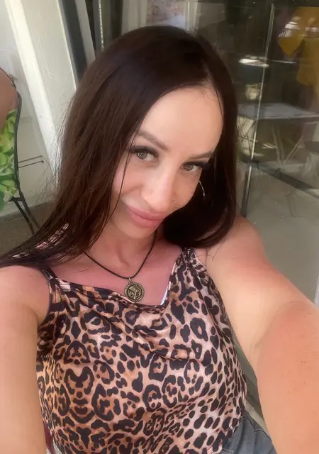 Я Мия, 29, знакомлюсь без обязательств в Челябинске