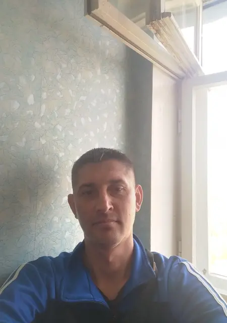 Паввел из Камышина, мне 37, познакомлюсь для общения