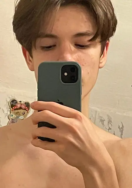 Никита из Краснодара, ищу на сайте знакомства на одну ночь