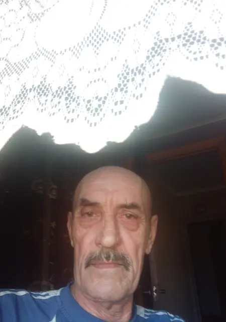 Борис из Краснодара, мне 65, познакомлюсь на одну ночь