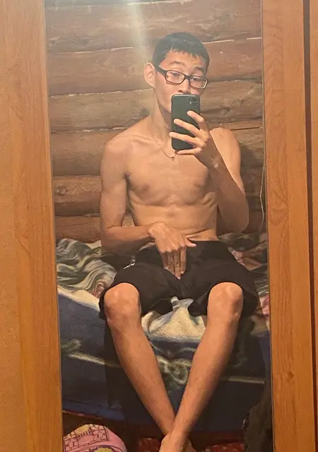 Я Кирил, 19, из Якутска, ищу знакомство для дружбы