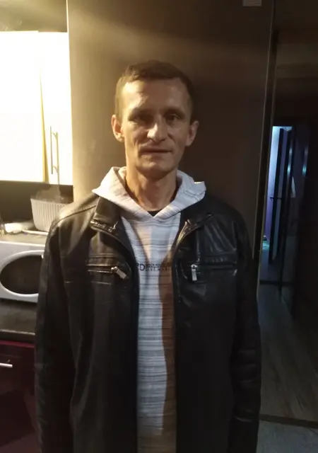 Я Дмитрий, 44, знакомлюсь без обязательств в Минске