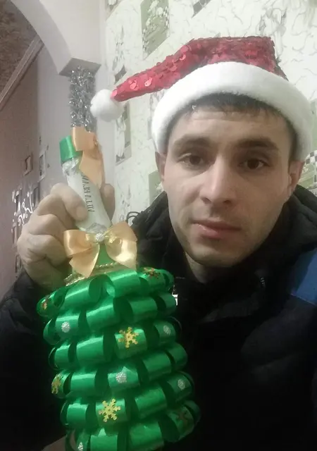 Я Роман, 34, из Свободного, ищу знакомство для приятного времяпровождения