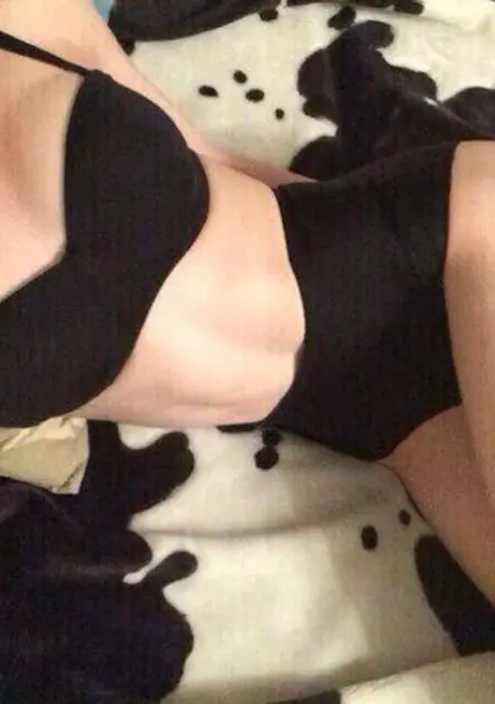 Я Ева, 29, из Москвы, ищу знакомство для приятного времяпровождения