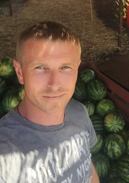 Я Антон, 42, из Ставрополя, ищу знакомства без обязательств