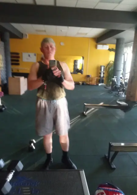 Я Николай, 45, из Волжского, ищу знакомства на одну ночь