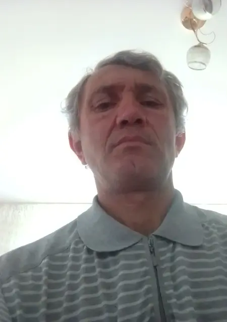 Я Тимур, 48, знакомлюсь для приятного времяпровождения в Нальчике