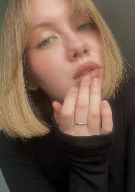 Карина из Перми, ищу на сайте общение