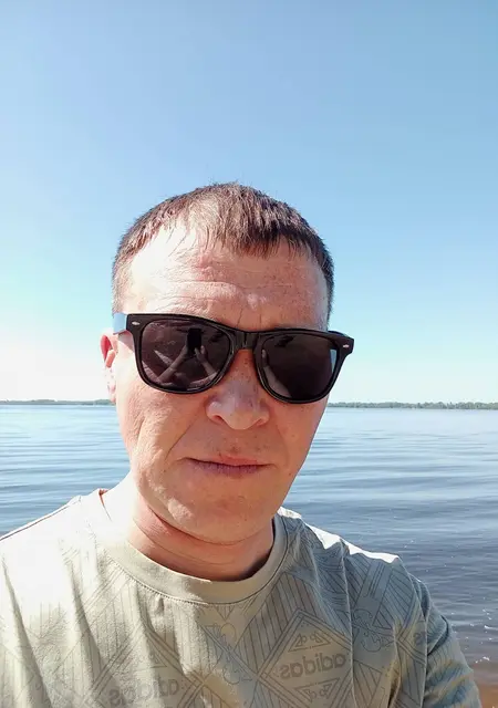 Александр из Новокуйбышевска, мне 42, познакомлюсь на одну ночь