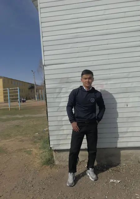 Нурик из Кировска, ищу на сайте знакомства без обязательств