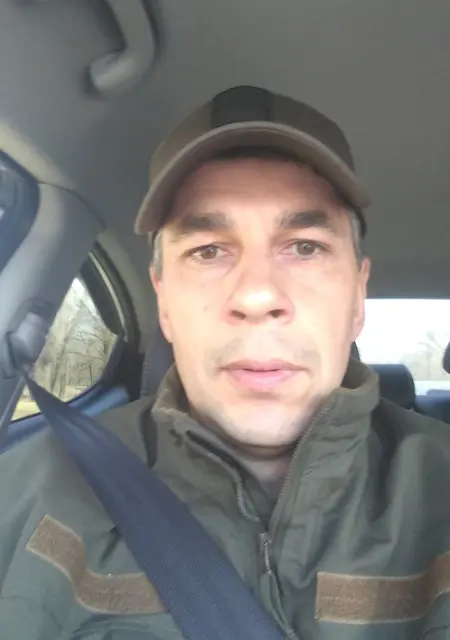 Я Олег, 53, знакомлюсь без обязательств в Киеве