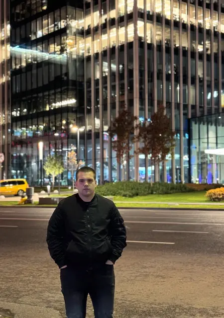 Иван из Электростали, мне 21, познакомлюсь без обязательств